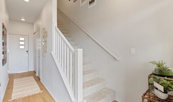 91-1171 HO'ONA'AUAO St #1104, Kapolei, HI 96707