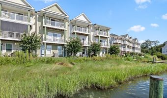 10900 HOLYSTONE Ln 202, Berlin, MD 21811