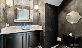 2500 Giverny Dr, Charlotte, NC 28226