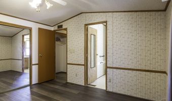 450 W SUNWEST Dr 10, Casa Grande, AZ 85122