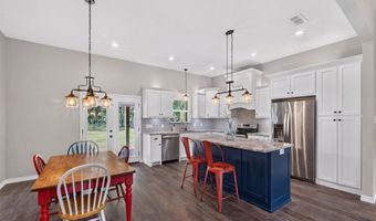 1094 County Road 2389, Alba, TX 75410