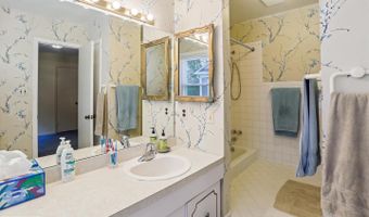 6507 LANDON Ln, Bethesda, MD 20817