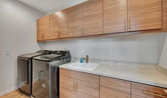 3097 Madison St 402, Carlsbad, CA 92008