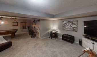 114 Chaudoin Dr, Angola, IN 46703