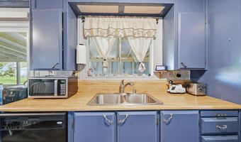 17300 Lassen Ave, Anderson, CA 96007