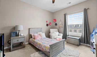 42230 PIEBALD Sq, Aldie, VA 20105