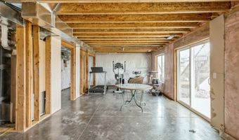 1401 S 10th St, Adel, IA 50003