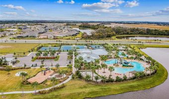 7223 HOURGLASS Dr, Apollo Beach, FL 33572