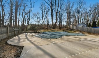 813 PINE CREEK Way, Abingdon, MD 21009