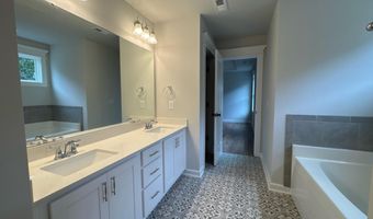 292 Rough Ridge Trl 30, Aberdeen, NC 28315