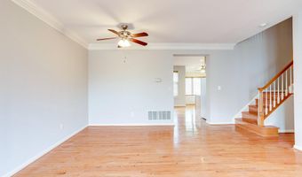 43709 CLEMENS Ter, Ashburn, VA 20147