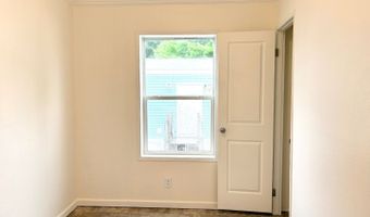 522 Begonia Ln, Altoona, WI 54720