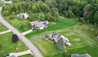 5814 Cannon Hills Dr NE, Ada, MI 49301