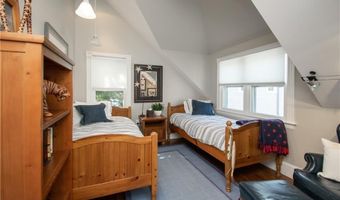 6 Bayside Ave, Newport, RI 02840