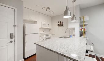 3309 WYNDHAM Cir 1180, Alexandria, VA 22302