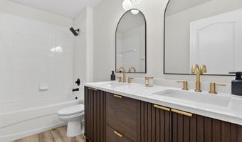 7705 NOTTINGHILL SKY Dr, Apollo Beach, FL 33572