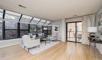 1029 N STUART St 307, Arlington, VA 22201