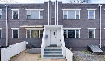 4612 HILLSIDE Rd SE 1, Washington, DC 20019