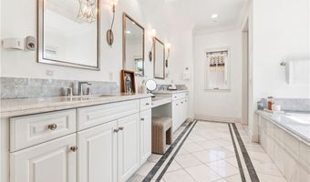 566 S 2nd Ave, Arcadia, CA 91006