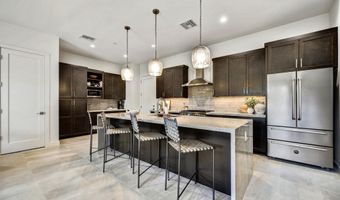 6525 E CAVE CREEK Rd 301, Cave Creek, AZ 85331