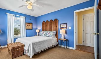 8 Bass St, Alligator Point, FL 32346