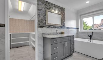 4521 Links Ct 35, Ann Arbor, MI 48108