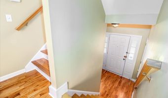 702 Sienna Dr 702, Danbury, CT 06810