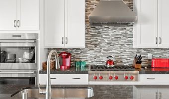 6216 BANDED STONES Ct, Las Vegas, NV 89135