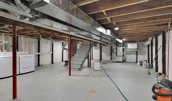 24 Bennington Ct, Burlington, VT 05408