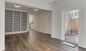 5120 GRIMM Dr, Alexandria, VA 22304