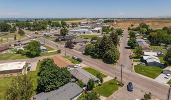 494 Hillcrest Ave, American Falls, ID 83211