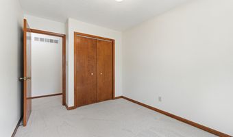 8768 Meadowridge Ln, Indianapolis, IN 46217