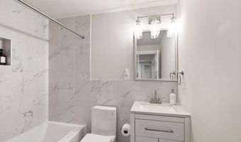 7324 AUBURN St, Annandale, VA 22003