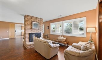 2826 Calle De Malibu, Escondido, CA 92029
