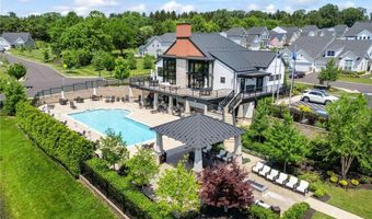 4087 Daubert Dr, Allentown, PA 18104