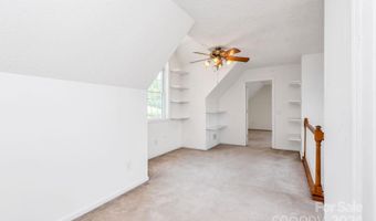 118 Paupers Ridge Ln, Banner Elk, NC 28604