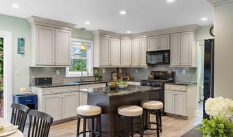 111 E Lincoln Ave, Atlantic Highlands, NJ 07716