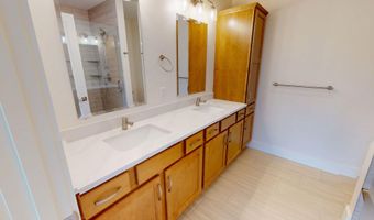 4 Longview Dr 208, Atkinson, NH 03811