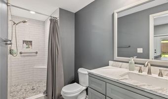 3095 Walnut Creek Dr, Alpharetta, GA 30005