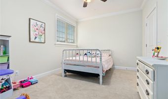 2217 N DONAHUE Dr, Auburn, AL 36830