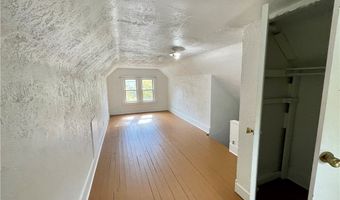 203 E York St, Akron, OH 44310