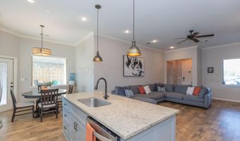 7703 CRESTLINE Dr, Amarillo, TX 79119
