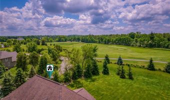 435 Dunwoody Dr, Aurora, OH 44202