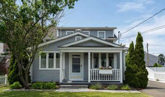 3 Garden St, Branford, CT 06405