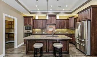 4872 N Prestwick Ave, Bel Aire, KS 67226