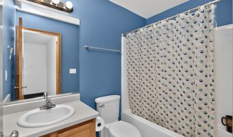 1624 3rd Ave SE, Altoona, IA 50009