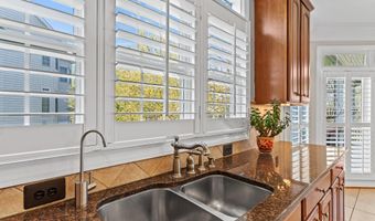 24176 SPRING MEADOW Cir, Aldie, VA 20105