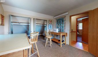 545 HASSETT St, Brookings, OR 97415