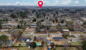 413 Apple Ave, Albertville, AL 35950