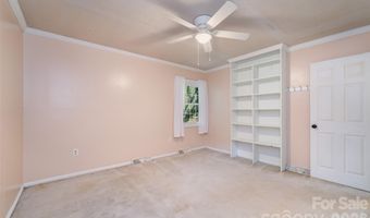 6 Hillview Cir, Asheville, NC 28805